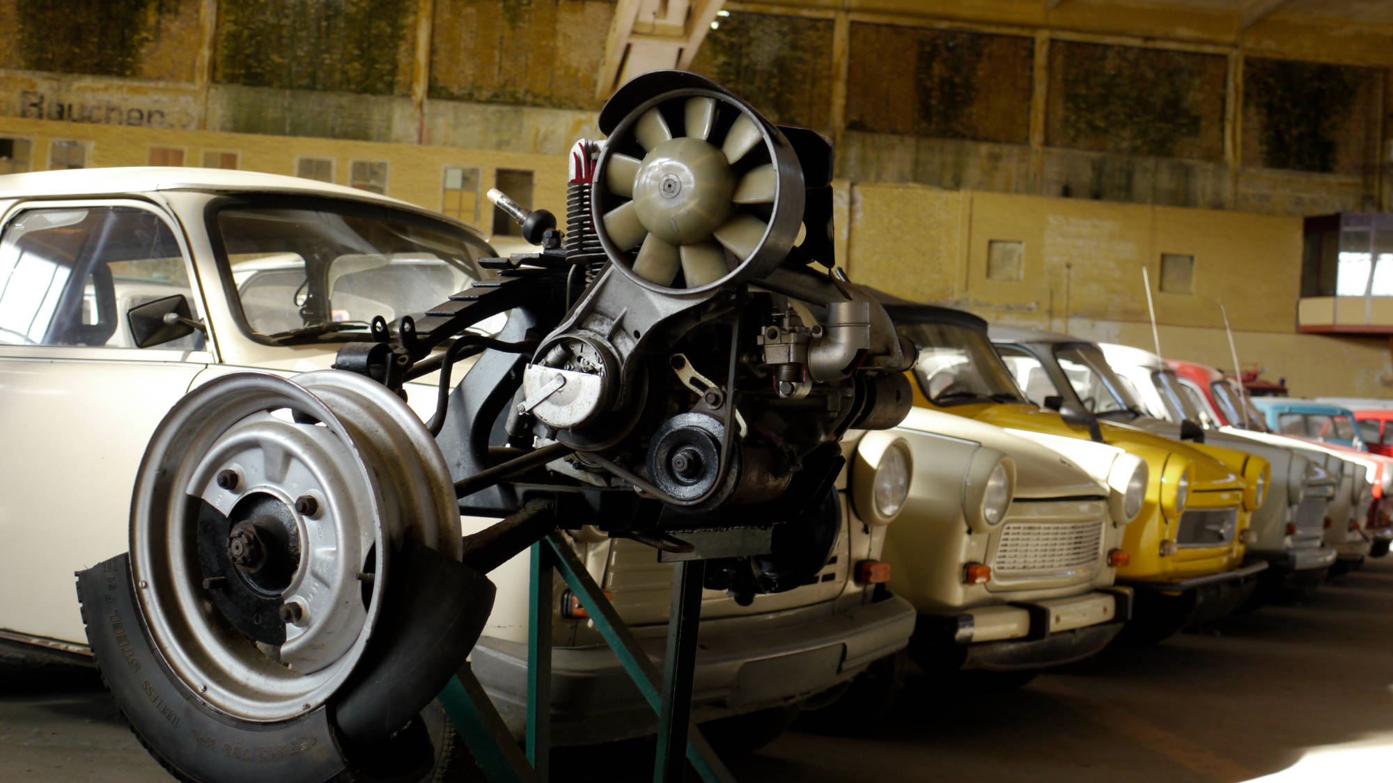 Schnittmodell eines Motors