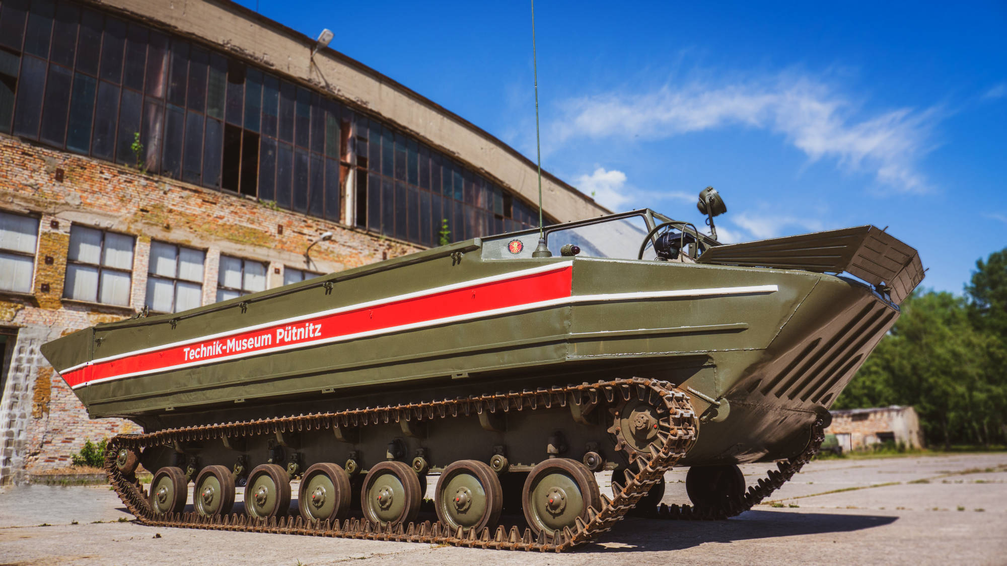 Großer Schwimmwagen K-61
